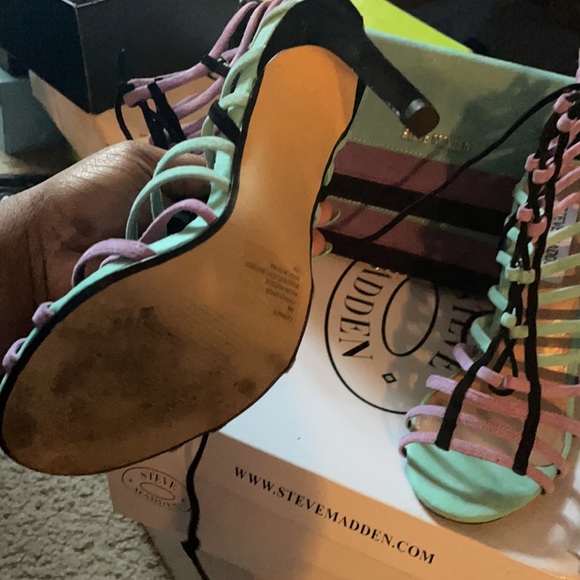 Matching set - Picture 3 of 3